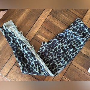 Victoria Secret yoga pants never worn